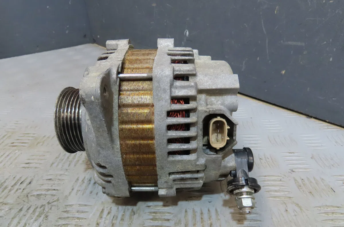 Alternateur Nissan PATHFINDER III (R51) 2.5 dci 4wd (2005) occasion