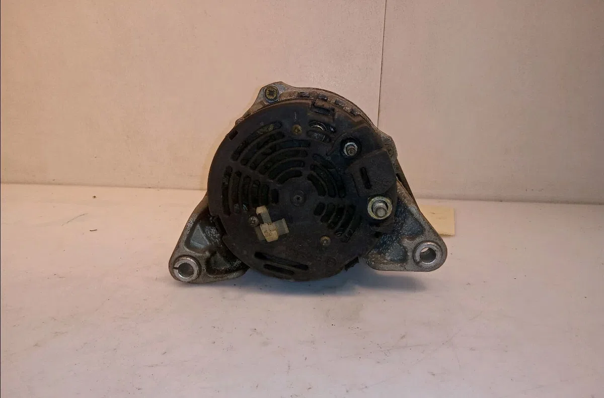 Alternateur Opel CORSA B (S93) 1.2 i 16v (f08, f68, m68) (1998-2000) 5 portes occasion
