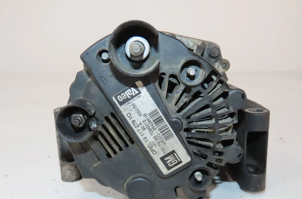 Alternateur Opel CORSA C (X01) 1.3 cdti (f08, f68) (2003-2009) occasion