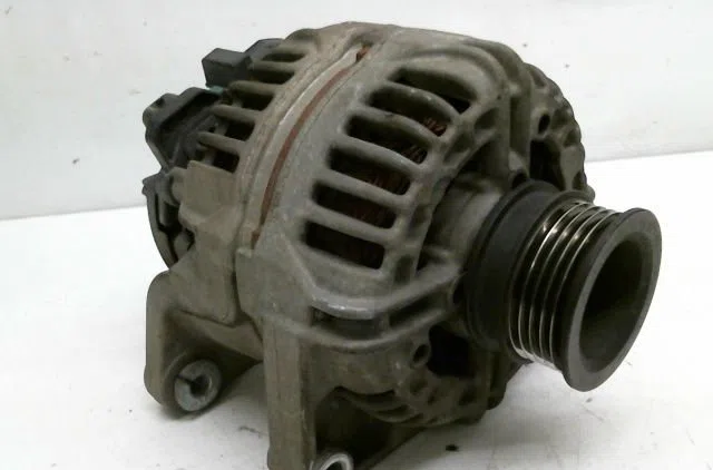 Alternateur Opel MERIVA A Monospace (X03) 1.6 (e75) (2003-2010) 5 portes occasion