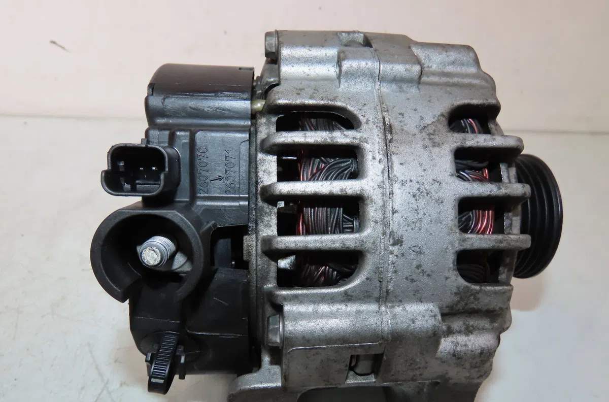 Alternateur Peugeot 206 (2L_, 2M_) 1.4 i (2lkfwa, 2mkfwa) (2009-2013) 3 portes occasion
