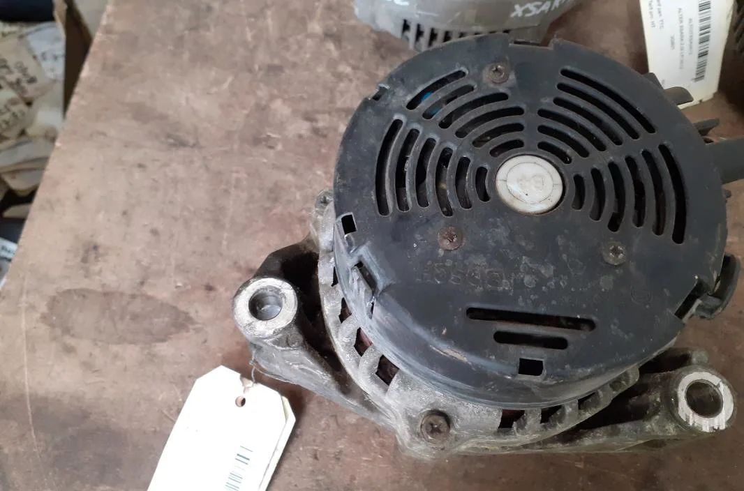 Alternateur Peugeot 306 3-5 portes (7A, 7C, N3, N5) 1.8 16v (1997-2001) occasion