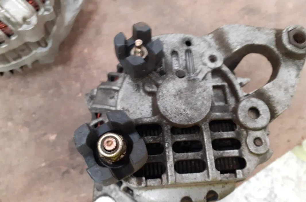 Alternateur Peugeot 306 3-5 portes (7A, 7C, N3, N5) 1.8 (1993-2001) occasion