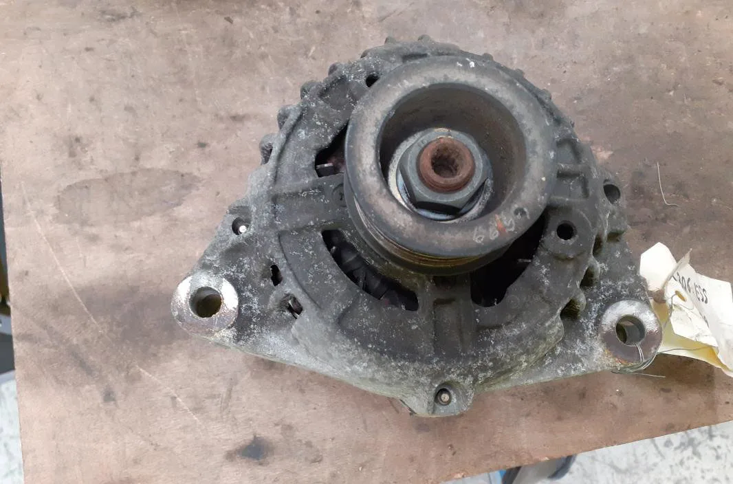 Alternateur Peugeot 306 3-5 portes (7A, 7C, N3, N5) 2.0 16v (1997-2001) occasion