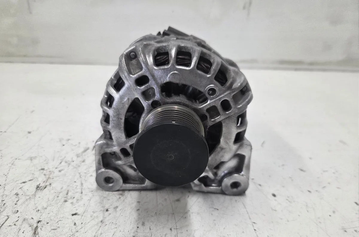 Alternateur RENAULT CLIO 4 PHASE 2 occasion