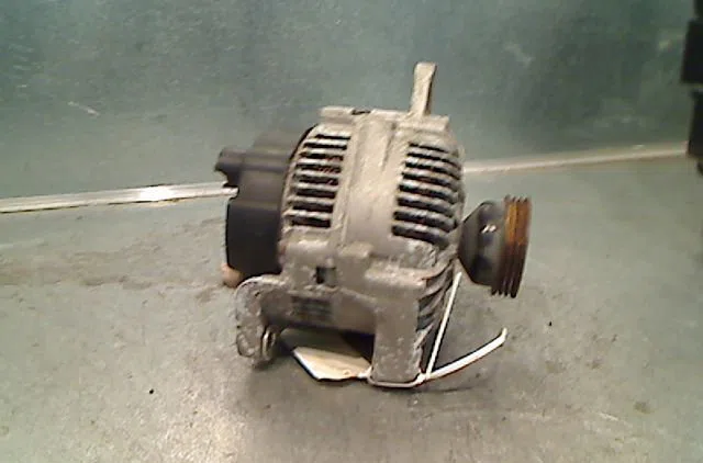 Alternateur Renault CLIO II (BB_, CB_) 1.6 (b-cb0d, bb00) (1998-2005) occasion