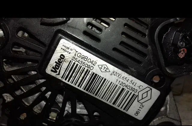 Alternateur Renault CLIO III (BR0-1, CR0-1) 1.2 16v (br02, br0j, br11, cr02, cr0j, cr11) (2005-2014) 5 portes occasion