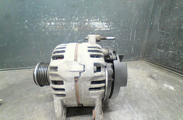 Alternateur Renault CLIO III (BR0-1, CR0-1) 1.5 dci (br0h, cr0h, cr1s, br1s) (2005-2014) 3 portes occasion