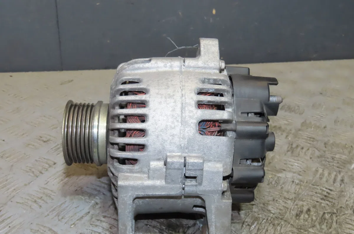 Alternateur Renault CLIO III (BR0-1, CR0-1) 1.6 16v gt (br10, cr10) (2009-2014) 5 portes occasion