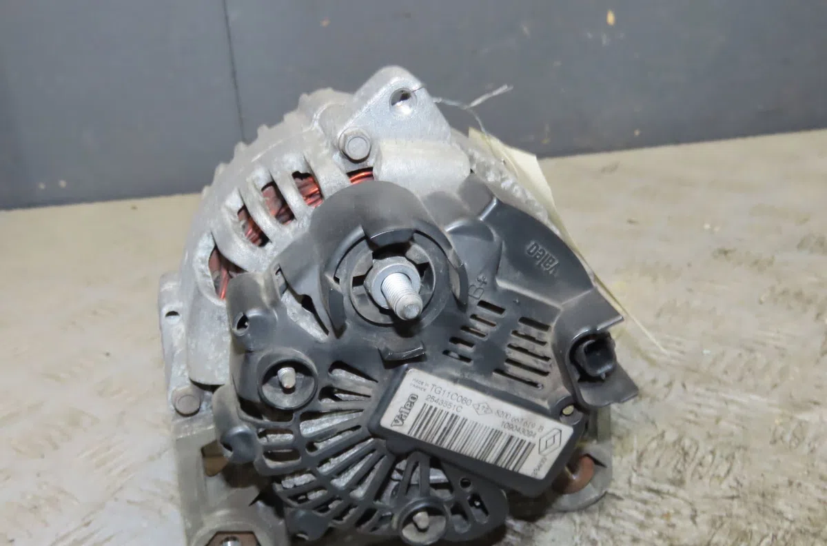 Alternateur Renault CLIO III (BR0-1, CR0-1) 1.6 16v gt (br10, cr10) (2009-2014) 5 portes occasion