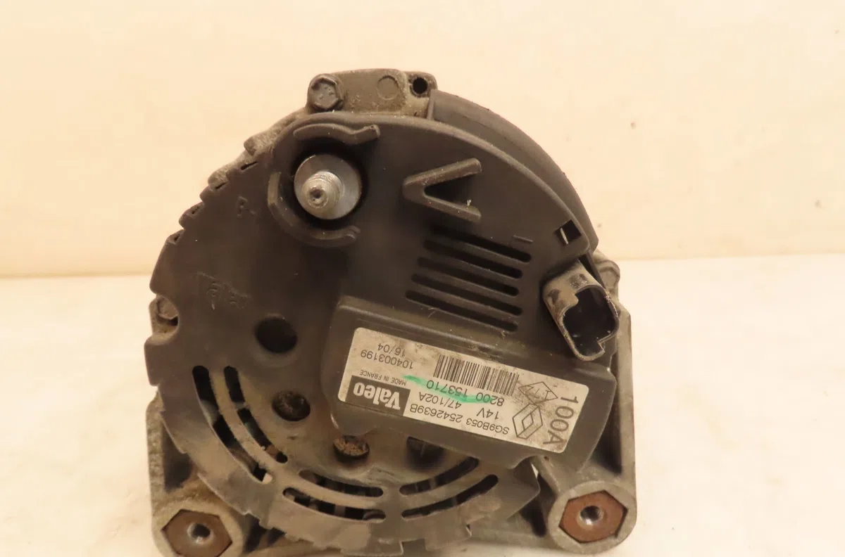 Alternateur Renault LAGUNA II (BG0-1_) 1.8 16v (bg04, bg0b, bg0c, bg0v) (2001-2005) occasion