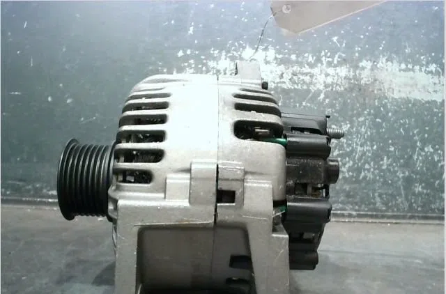 Alternateur Renault LAGUNA II (BG0-1_) 2.0 16v (bg00, bg0k, bg0p, bg0w) (2002-2007) 5 portes occasion