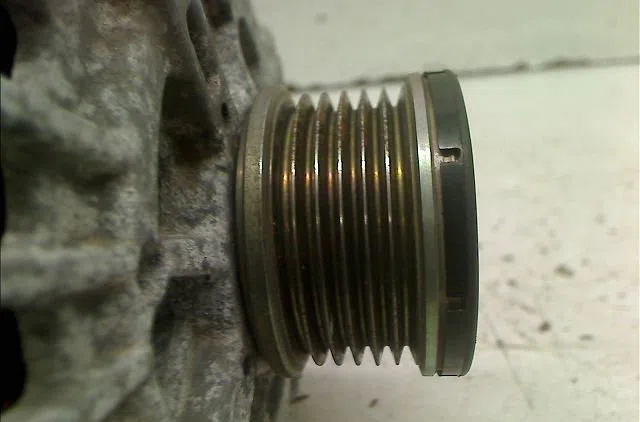 Alternateur Renault LAGUNA III (BT0-1) 2.0 16v (bt05, bt0f, bt0w) (2007-2012) occasion