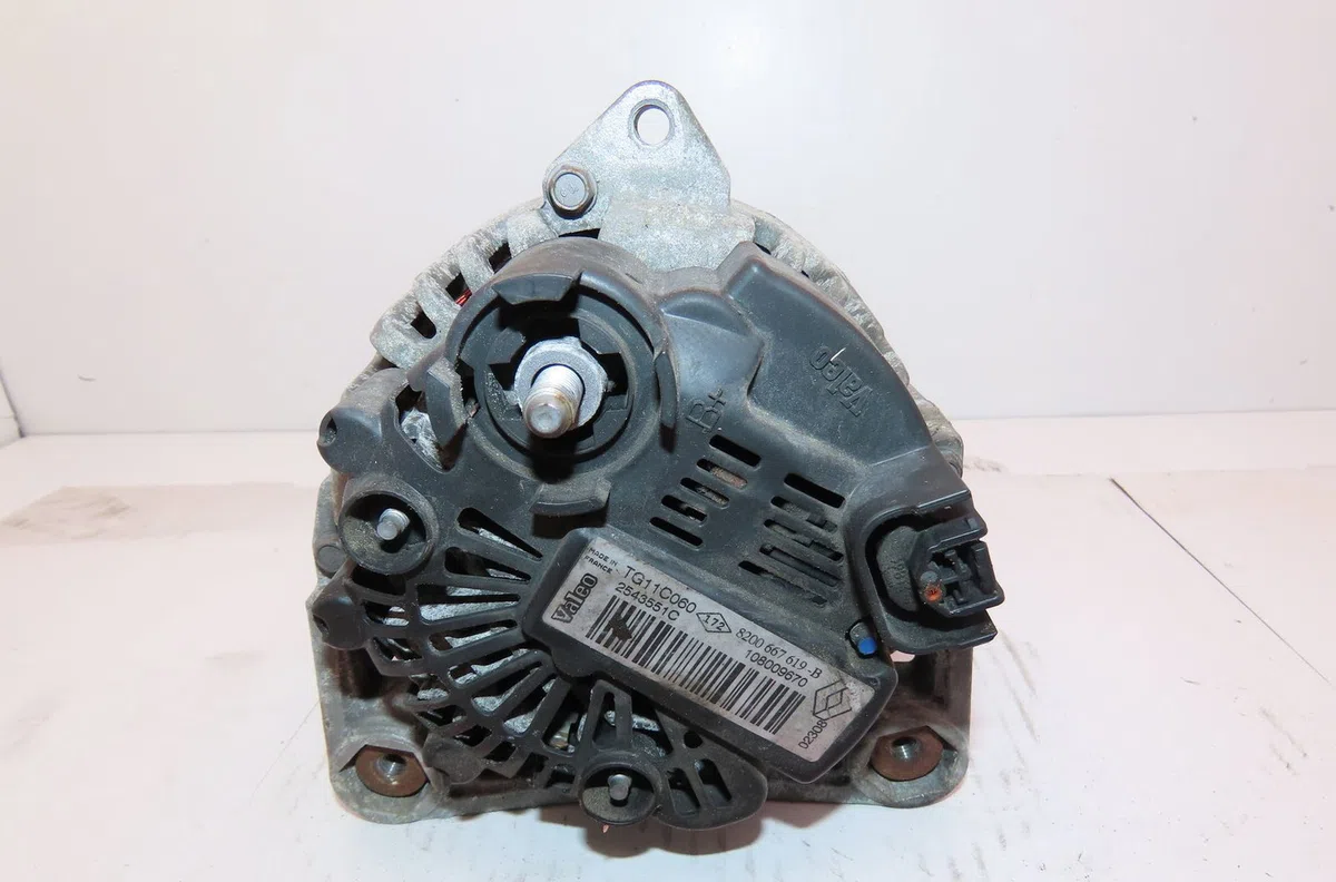Alternateur Renault MEGANE II (BM0-1_, CM0-1_) 1.6 16v (2006-2008) occasion