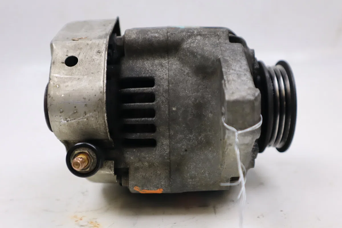 Alternateur Suzuki SWIFT II 3-5 portes (EA, MA) 1.0 i (sf310, aa44) (1995-2005) occasion