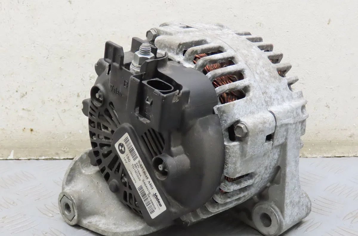 Alternateur Toyota AVENSIS Break (_T27_) 1.6 d4-d (wwt270_) (2015-2018) occasion