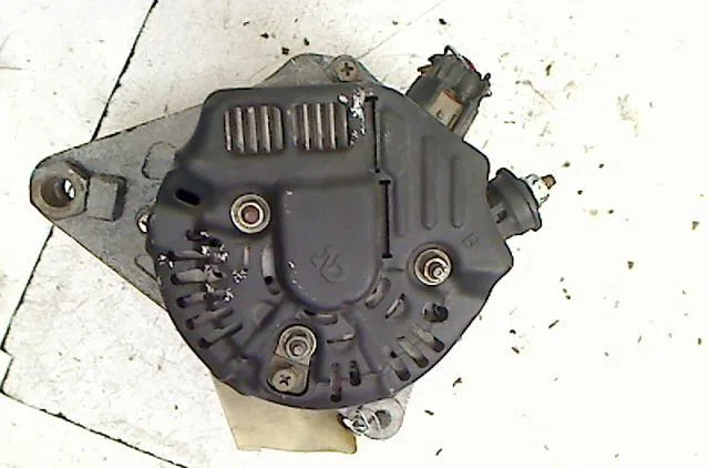 Alternateur Toyota COROLLA (_E12_) 1.4 vvt-i (zze120_) (2001-2007) occasion