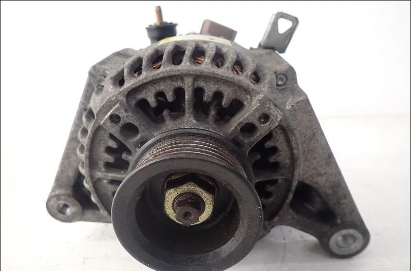 Alternateur Toyota COROLLA (_E12_) 1.6 vvt-i (zze121_) (2002-2006) occasion