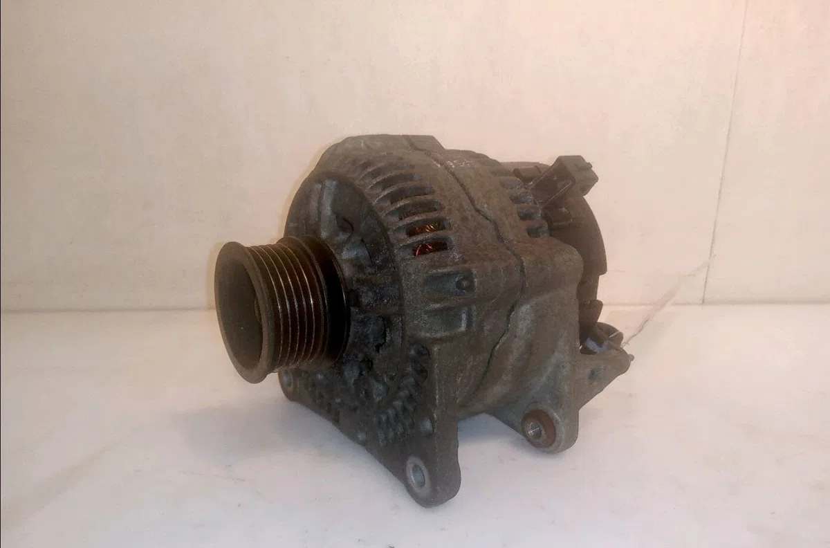 Alternateur Volkswagen GOLF IV (1J1) 1.6 (1997-2004) occasion