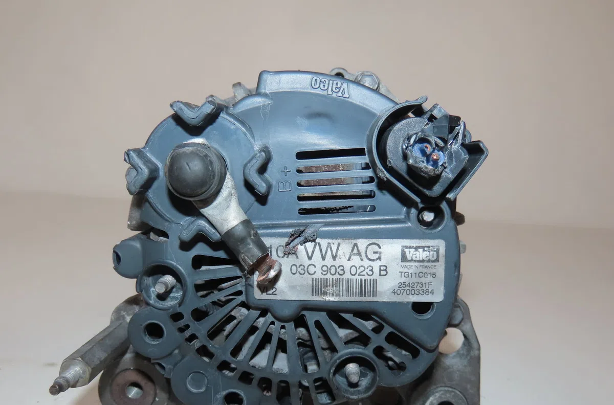 Alternateur Volkswagen POLO (9N_, 9A_) 1.6 16v (2006-2009) occasion