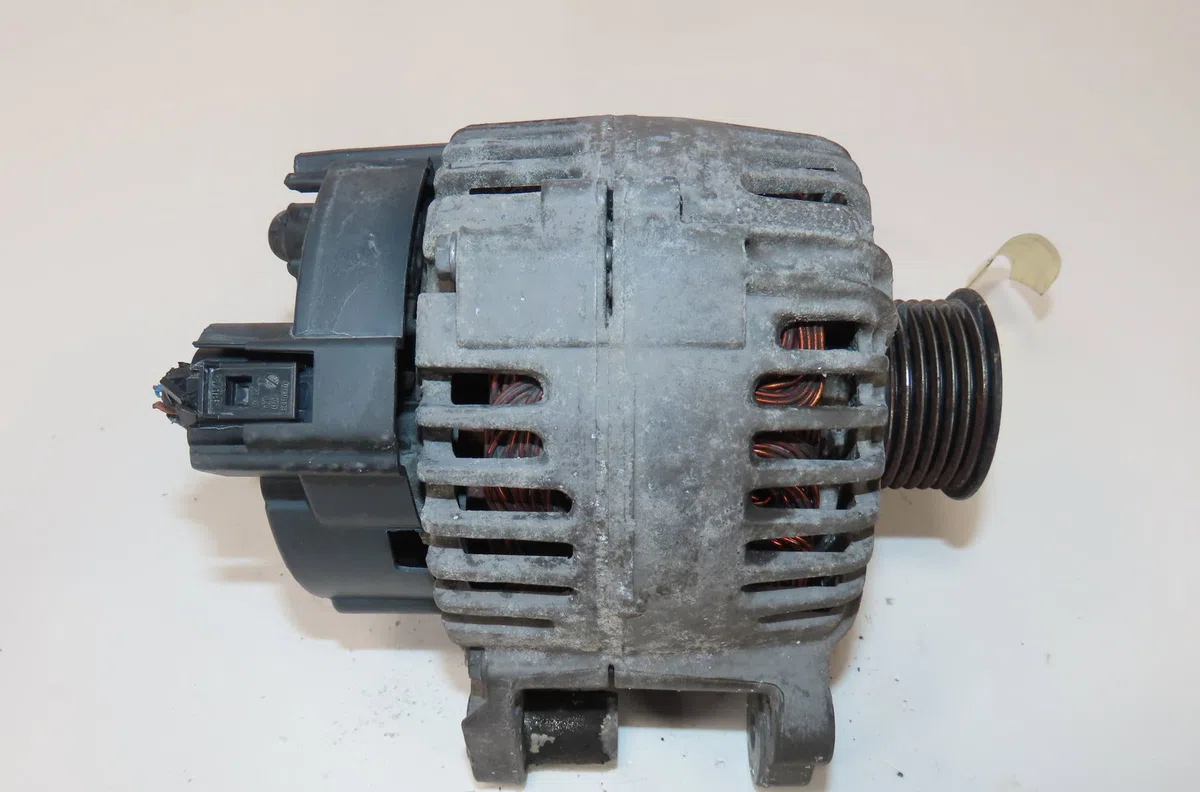 Alternateur Volkswagen POLO (9N_, 9A_) 1.6 16v (2006-2009) occasion