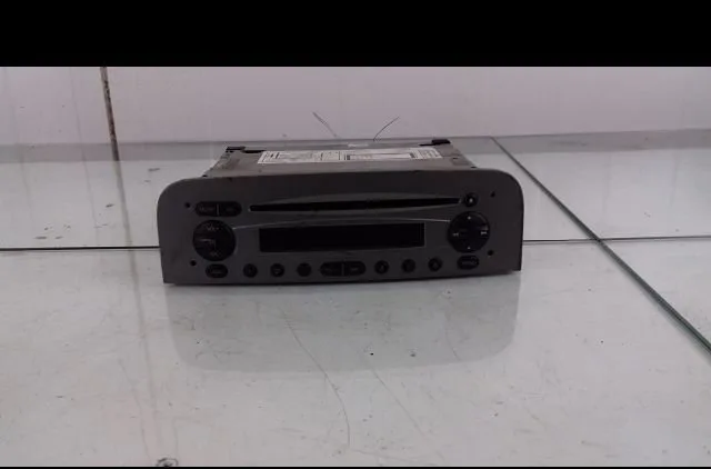 Autoradio Alfa romeo 147 (937_) 1.9 jtdm 8v (937.axd1a, 937.axu1a, 937.bxu1a) (2005-2010) occasion