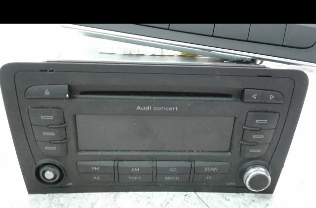 Autoradio Audi A3 Sportback (8PA) 1.4 tfsi (2007-2013) 5 portes occasion