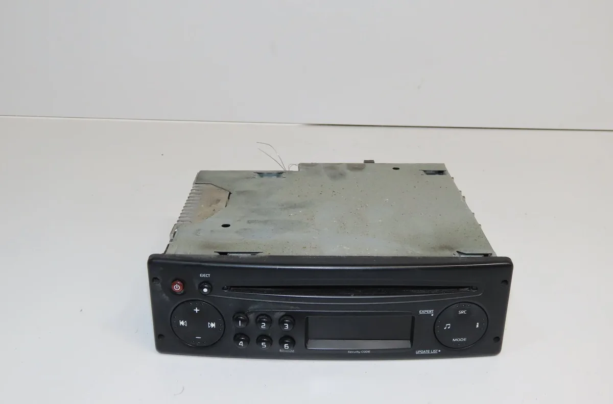 Autoradio Dacia LOGAN (LS_) 1.5 dci (ls0k) (2006-2012) occasion