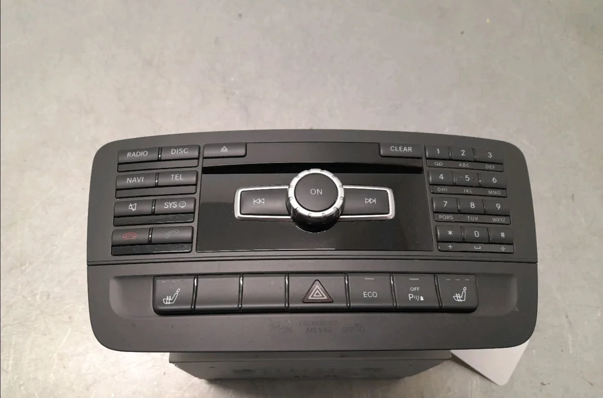 Autoradio Mercedes-benz CLASSE GLA (X156) Gla 200 cdi - d (156.908) (2013) occasion