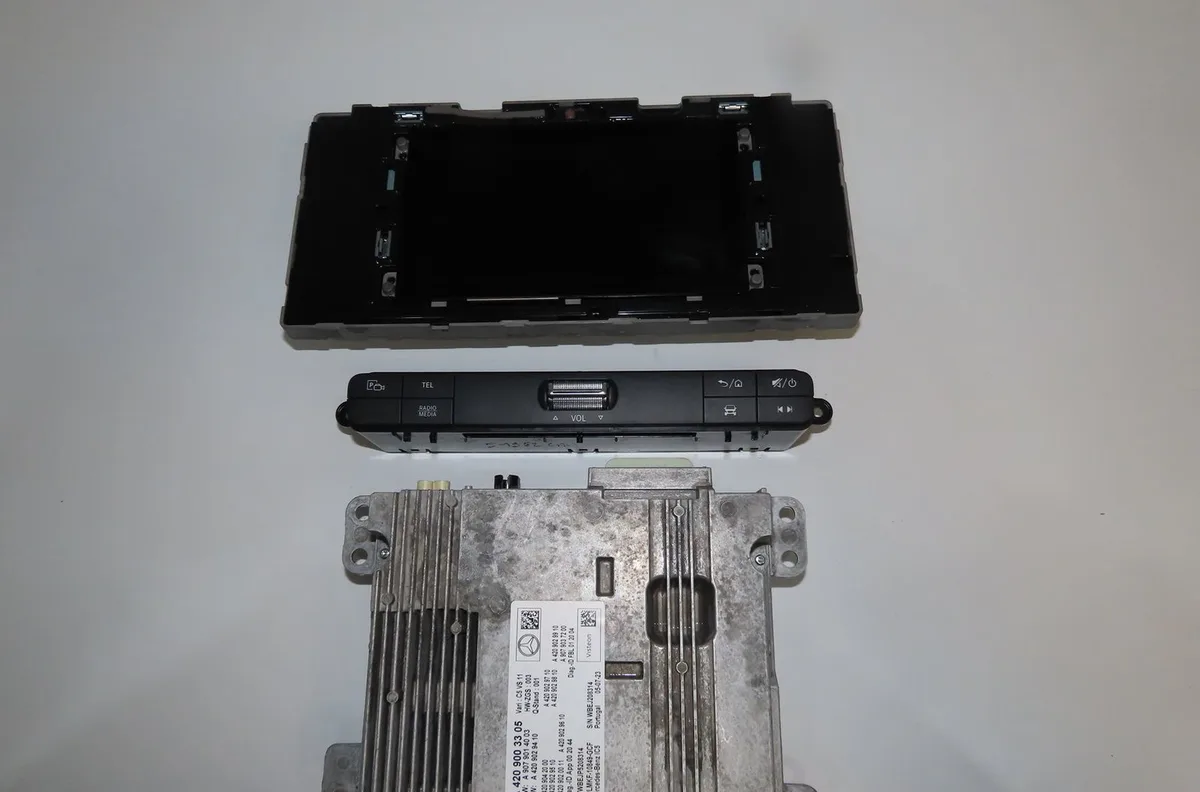 Autoradio Mercedes-benz SPRINTER 3,5-t Camionnette (B907, B910) 315 cdi rwd (907.631, 907.633, 907.635, 907.637) (2020)