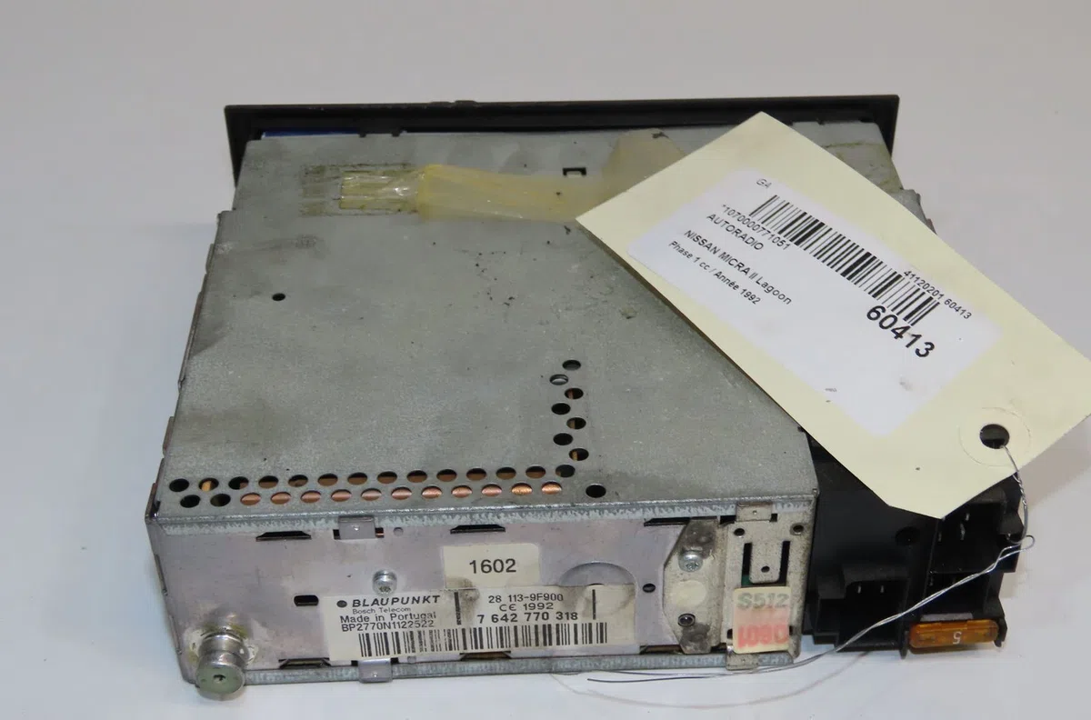 Autoradio Nissan MICRA II (K11) 1.3 i 16v (1992-2000) occasion