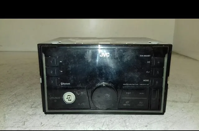 Autoradio Nissan QASHQAI - QASHQAI 2 I (J10, NJ10, JJ10E) 1.5 dci (2010-2013) 5 portes occasion