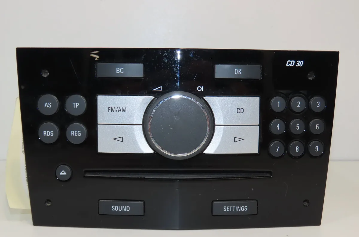 Autoradio Opel ASTRA H Break (A04) 1.9 cdti 16v (l35) (2004-2010) occasion