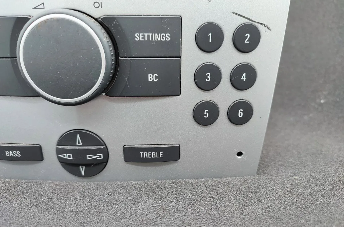 Autoradio OPEL ASTRA H GTC PHASE 1 occasion