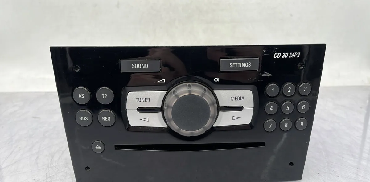 Autoradio OPEL CORSA D PHASE 2 occasion