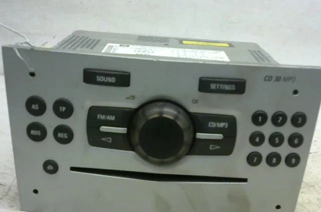 Autoradio Opel CORSA D (S07) 1.2 (l08, l68) (2006-2014) 5 portes occasion