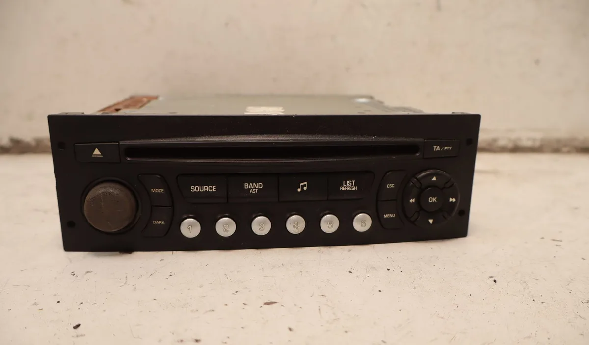 Autoradio Peugeot 207-207 (WA_, WC_) 1.4 16v (2006-2013) 3 portes occasion
