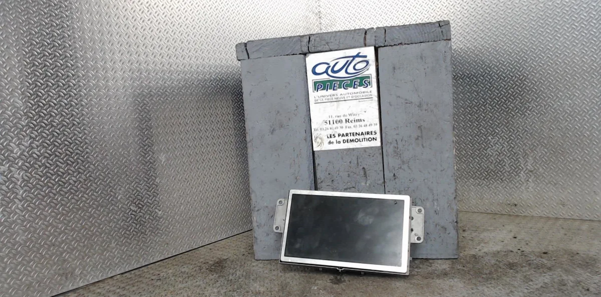 Autoradio Peugeot 407 (6D_) 2.0 hdi 135 (6drhrh, 6drhre, 6drhrg, 6drhrj) (2004-2010) 4 portes occasion