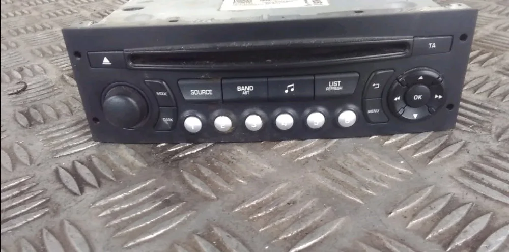 Autoradio Peugeot EXPERT Camionnette (VF3A_, VF3U_, VF3X_) 2.0 hdi 130 (2011) occasion