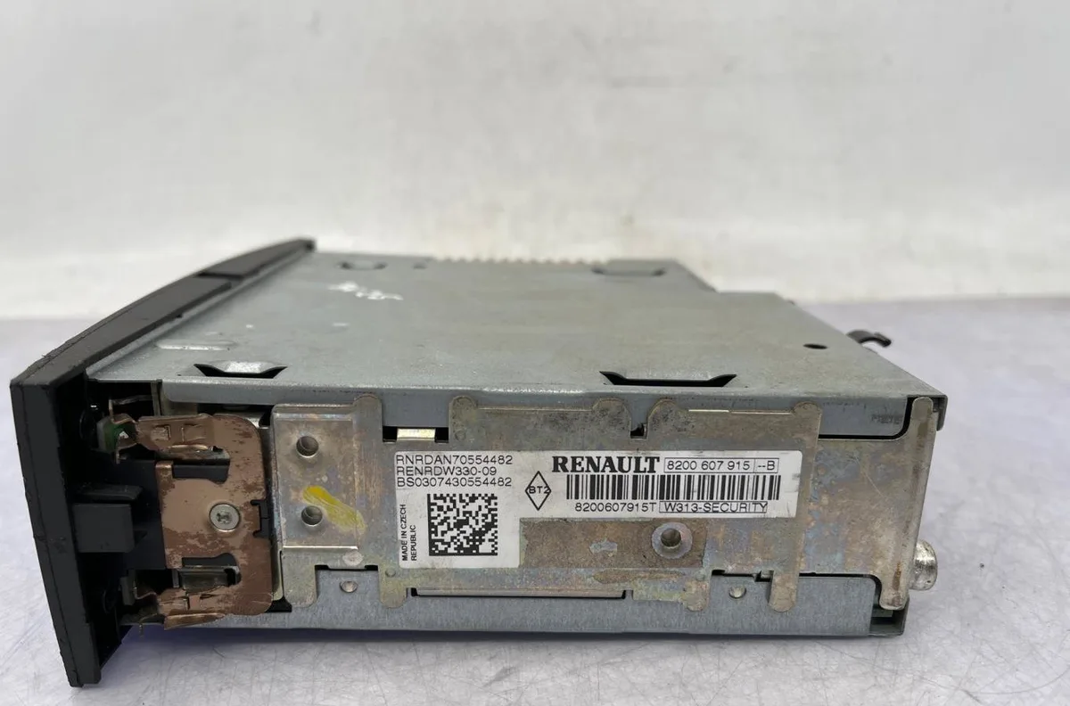 Autoradio RENAULT CLIO 3 PHASE 1 BREAK occasion