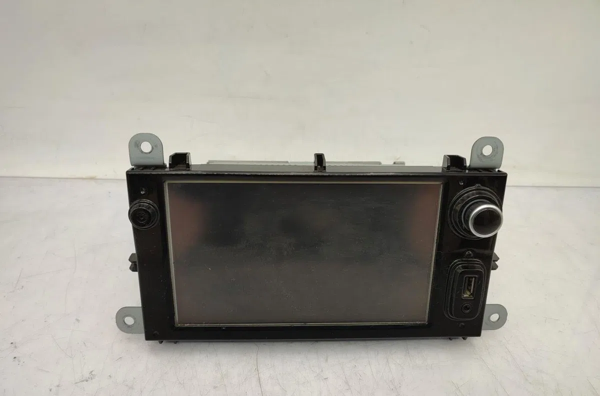 Autoradio RENAULT CLIO 4 PHASE 1 BREAK occasion