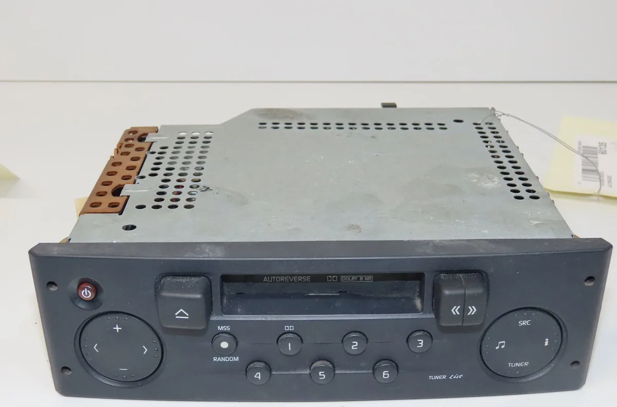 Autoradio Renault CLIO II (BB_, CB_) 1.2 16v (bb05, bb0w, bb11, bb27, bb2t, bb2u, bb2v, cb05,... (2001-2016) 3 portes oc