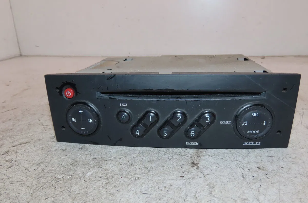 Autoradio Renault CLIO III (BR0-1, CR0-1) 1.5 dci (br1c, cr1c) (2005-2012) occasion