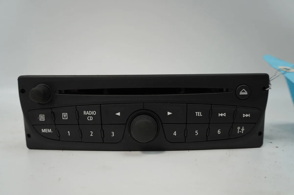 Autoradio Renault ESPACE IV (JK0-1_) 2.0 dci (jk03, jk04, jk1c, jk1g, jk1j, jk1k) (2006) 5 portes occasion
