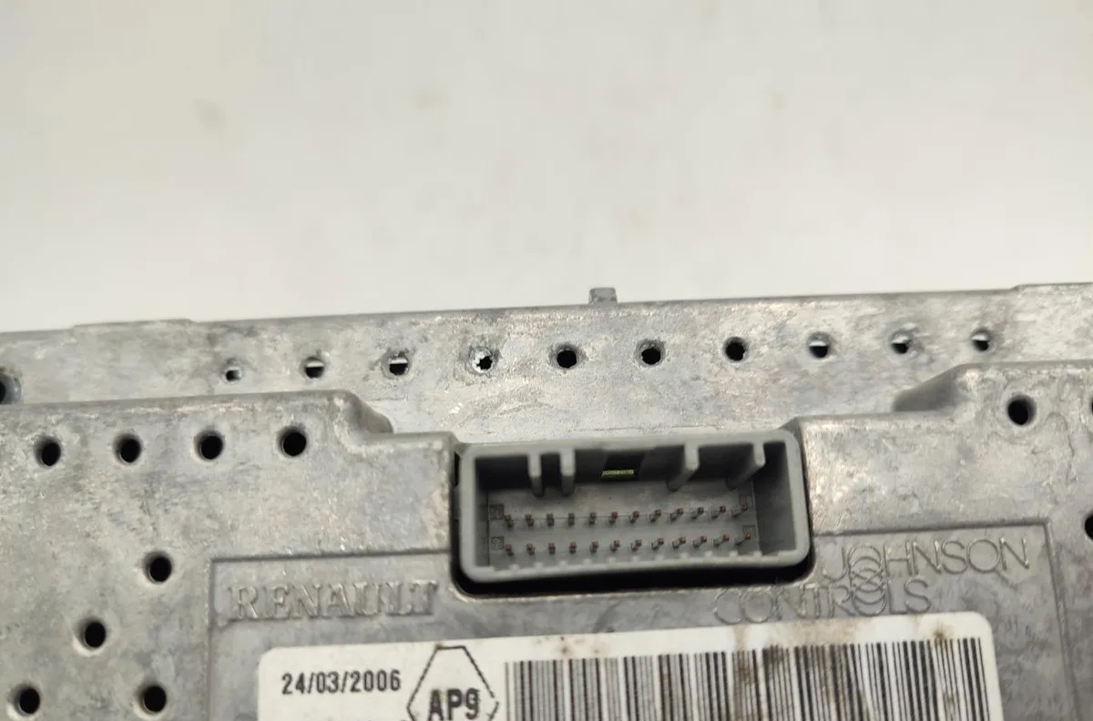 Autoradio RENAULT LAGUNA 2 PHASE 2 BREAK occasion