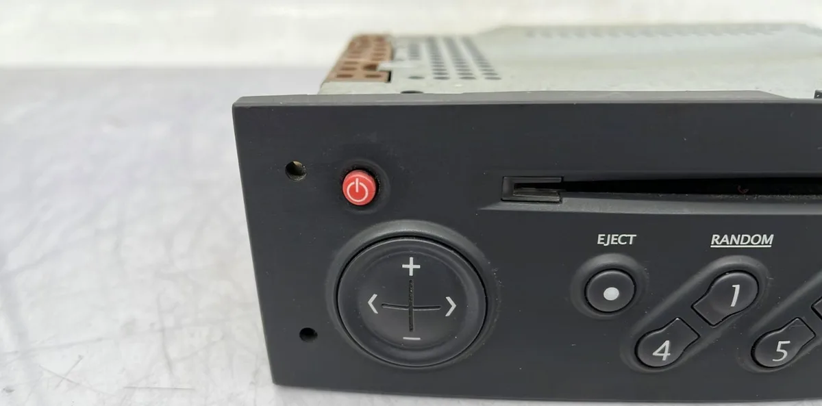Autoradio RENAULT MEGANE 2 PHASE 1 BREAK occasion