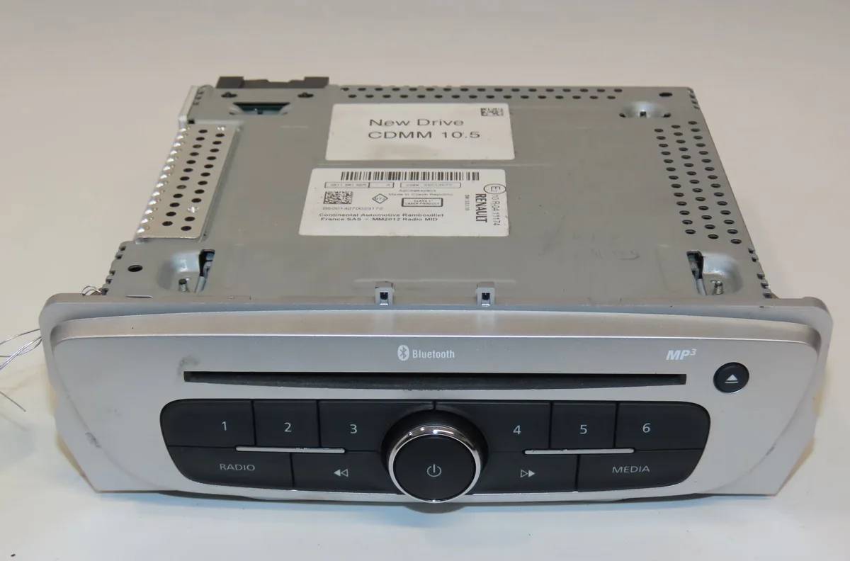 Autoradio Renault MEGANE III 3-5 portes (BZ0-1_, B3_) 1.5 dci (bz1g, bz1w, bz0r) (2013-2015) 5 portes occasion