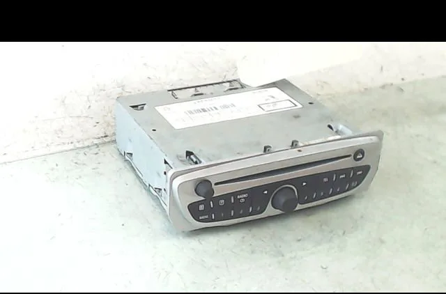 Autoradio Renault MEGANE III Coupé (DZ0-1_) 2.0 dci (dz0l) (2009-2015) occasion