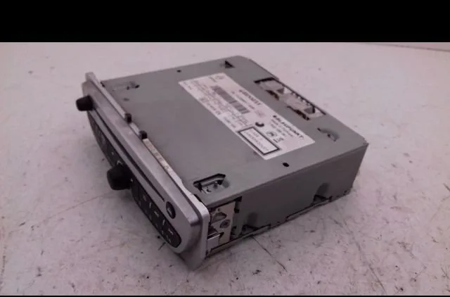 Autoradio Renault SCÉNIC III (JZ0-1_) 1.5 dci (2009) 5 portes occasion