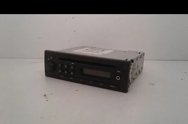 Autoradio Renault TWINGO II (CN0_) 1.2 (cn0d) (2007-2014) 3 portes occasion